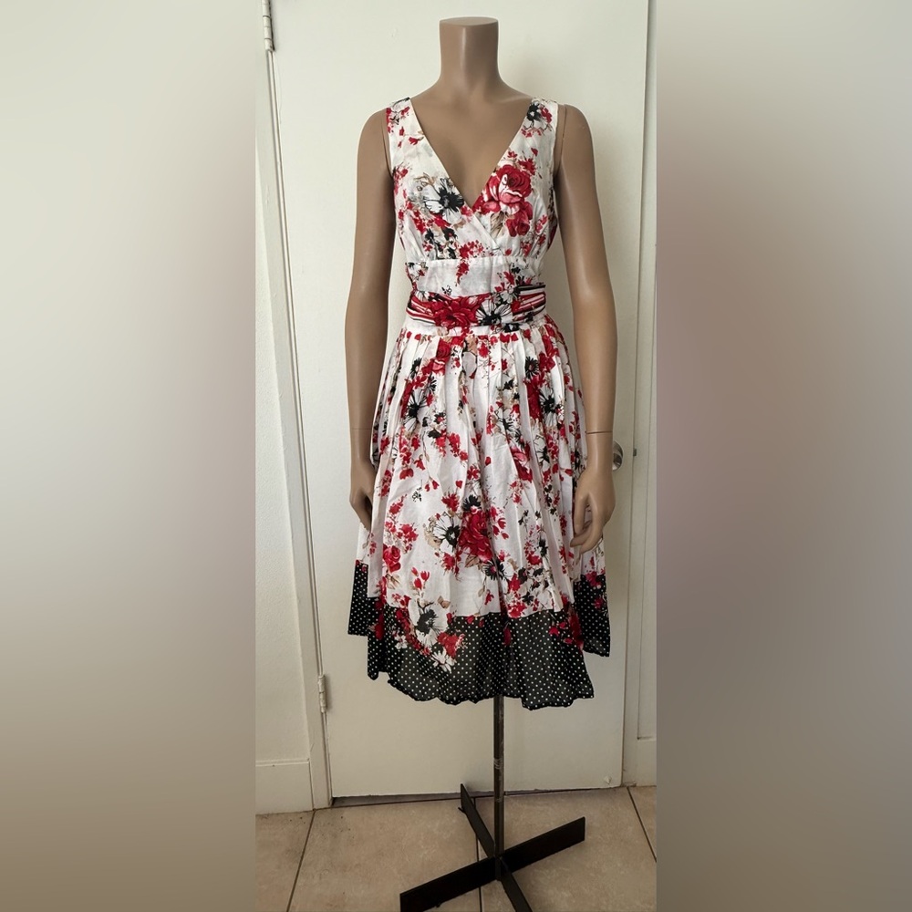 Lapis Red and White Floral Midi Dress